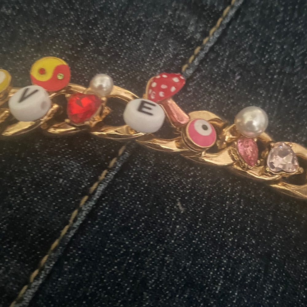 NWT Betsey Johnson Love Link Peace Mushroom Chain Magnetic Clasp Gold Tone - Picture 9 of 9
